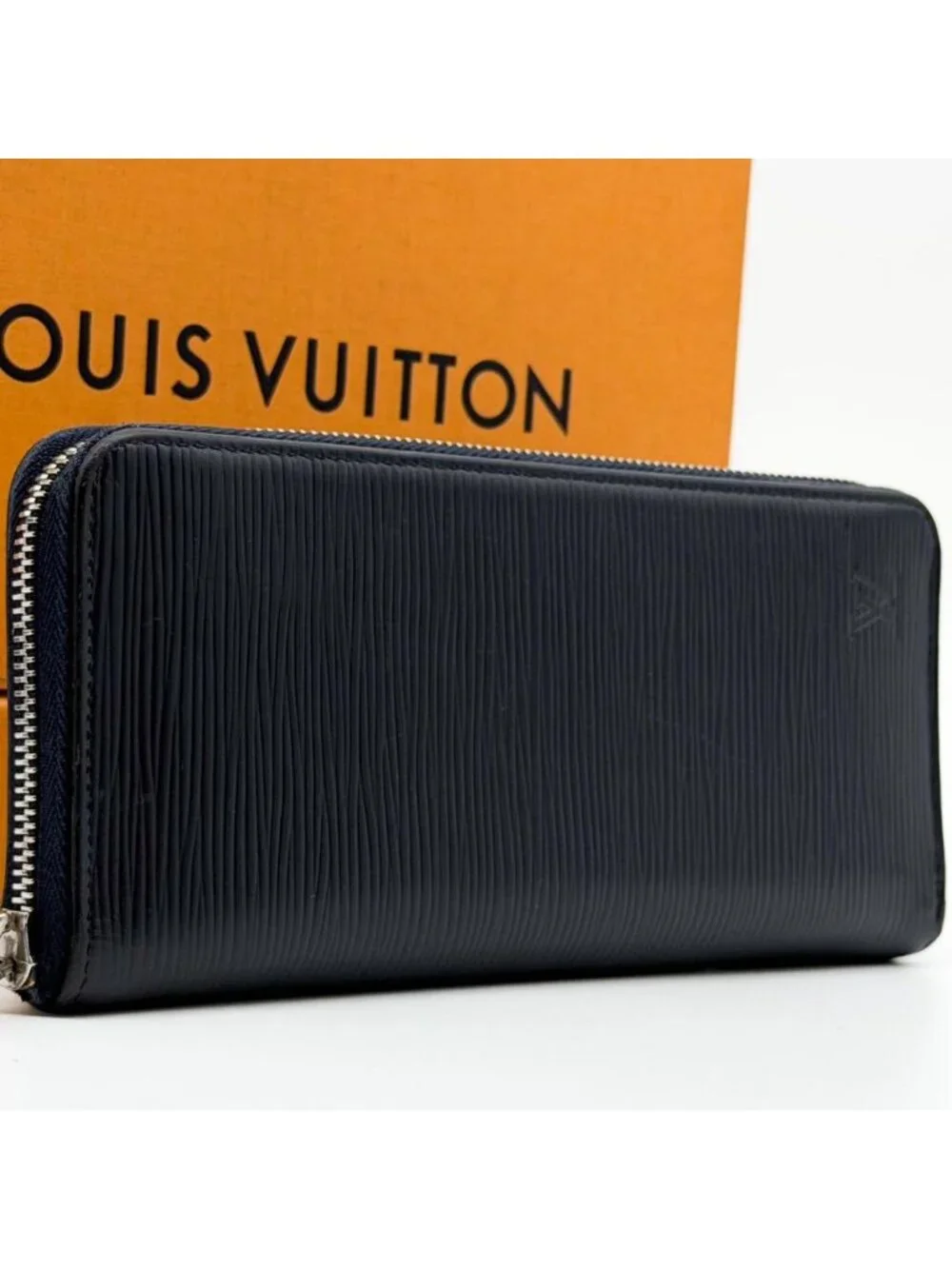 Louis Vuitton Zippy Wallet Vertical Epi Navy Round